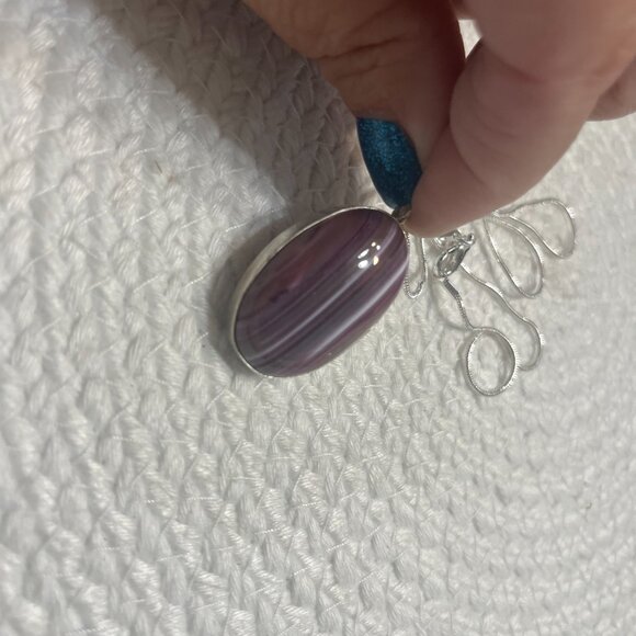 Beautiful PURPLE BOTSWANA AGATE Handmade Sterling 925 Pendant/Chain #336D - Picture 2 of 3